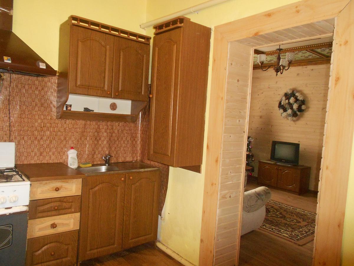Sadyba Karpatskyi Vedmid Kosiv Exteriör bild